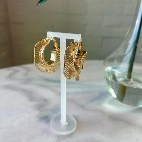 Fashionable Gold Hoops - Image 3