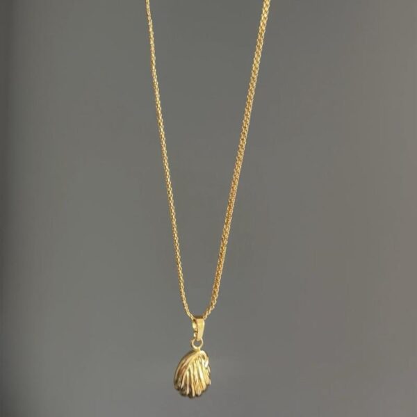 Halima Earrings & Necklace Set - Image 2