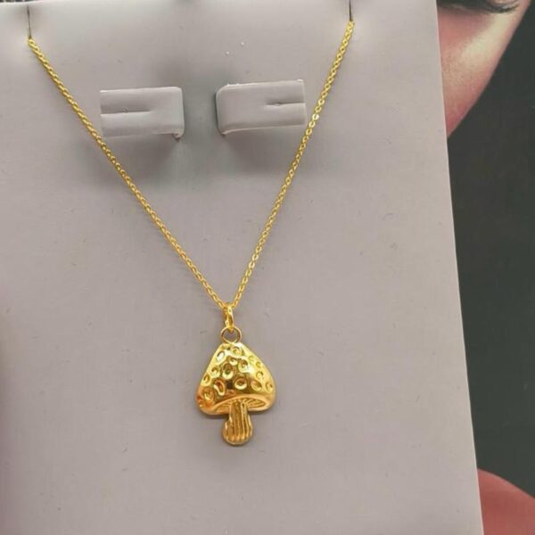 Marigold Necklace