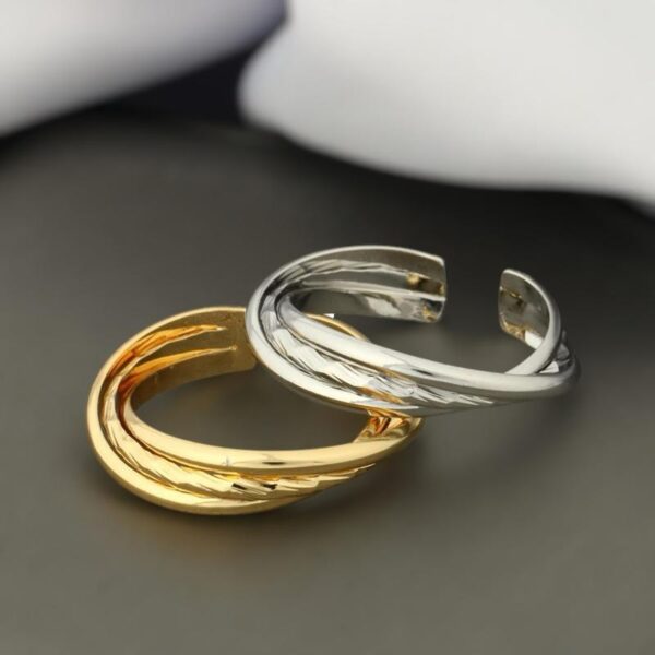 Zoey Ring in GOLD