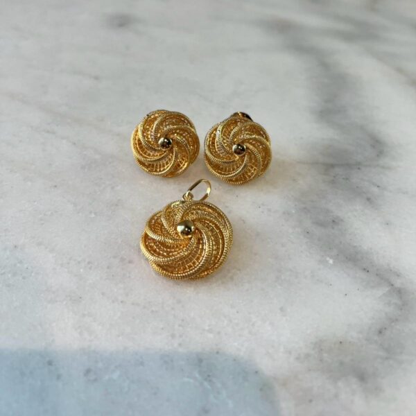 Earrings and Pedant set