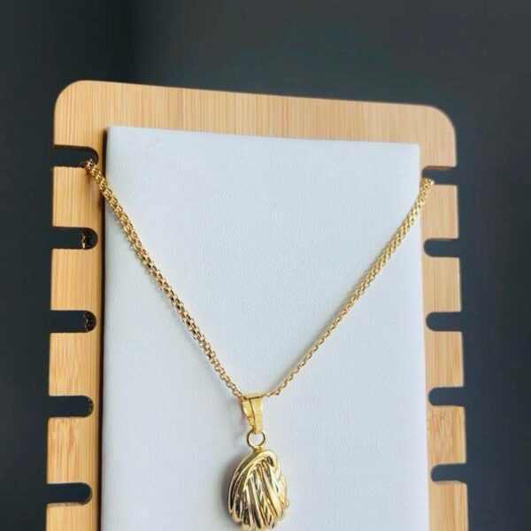 Halima Earrings & Necklace Set - Image 3